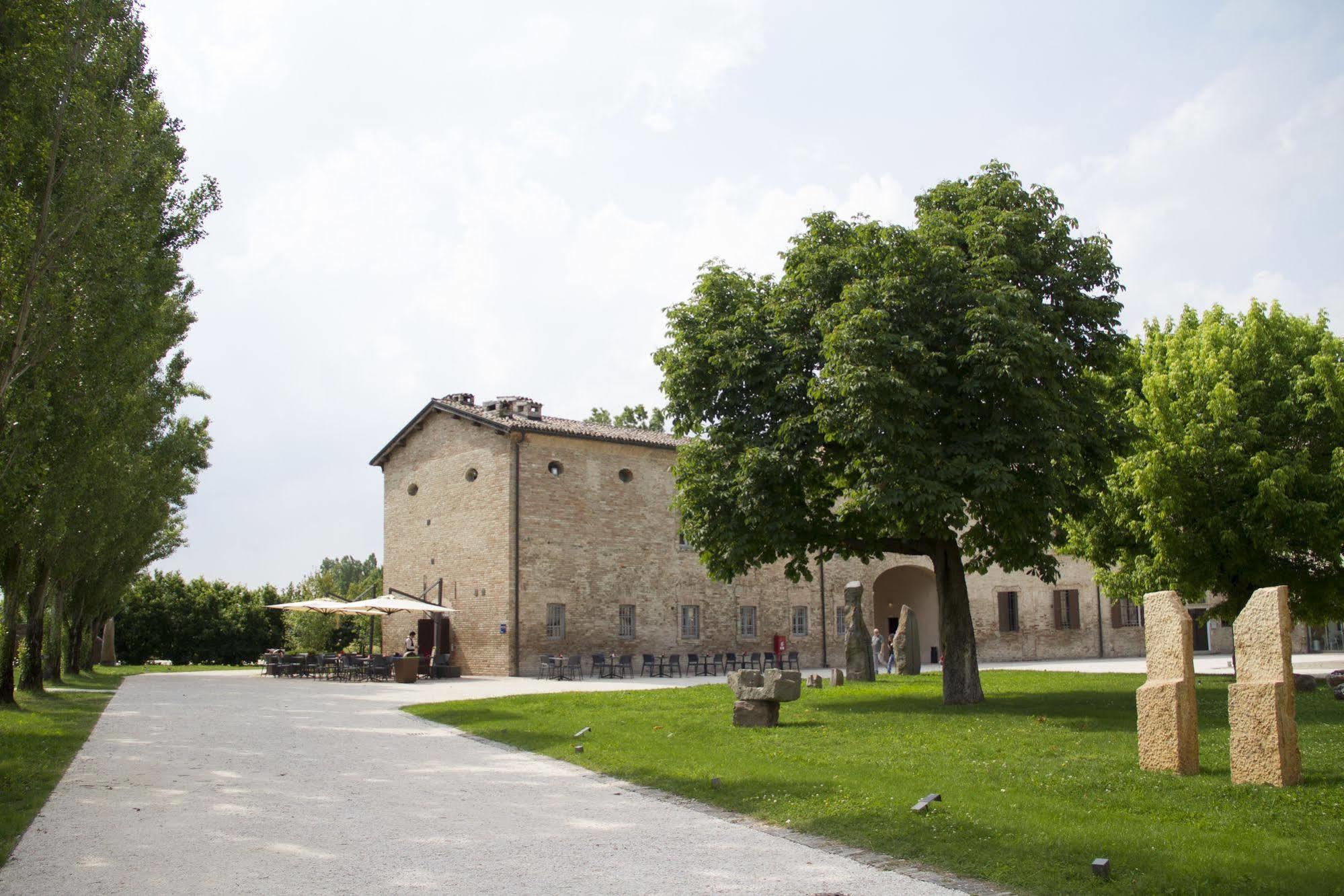 Locanda Abbazia Di Valserena - Csac بارما المظهر الخارجي الصورة